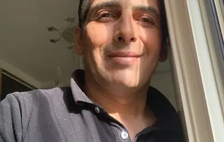 حمید گودرزی در هاله ای آفتاب پاییزی + عکس