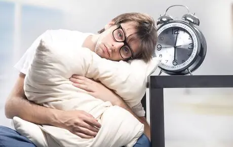 خوب و بد چرت زدن بعد از غذا