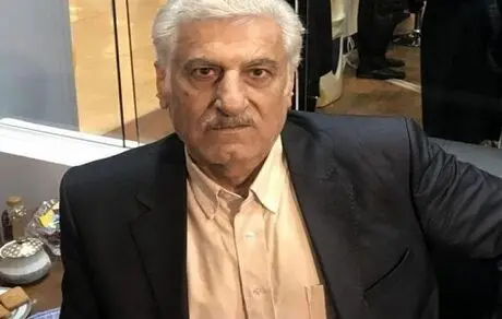 رشیدی: استقلال هر چه زودتر باید تکلیف سرمربی را مشخص کند