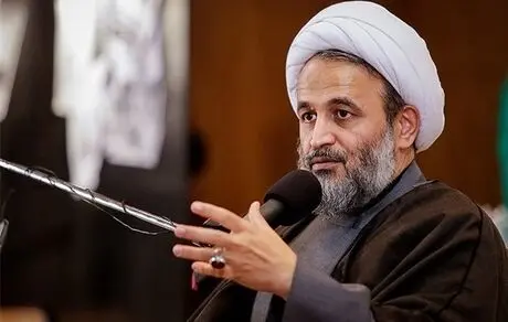 کارگردانان برای ساختن فیلم باید به حوزه بیایند