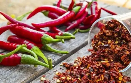 فواید غذاهای تند و پر ادویه