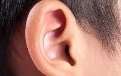 چرا گوش‌هایمان عفونت می‌کند؟
