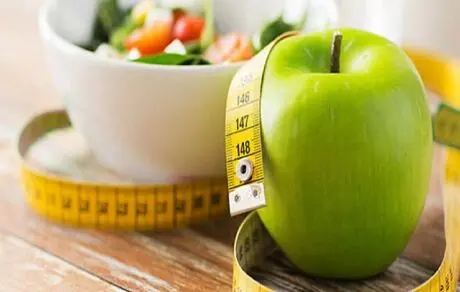 نخوردن غذا باعث کاهش وزن می‌شود؟