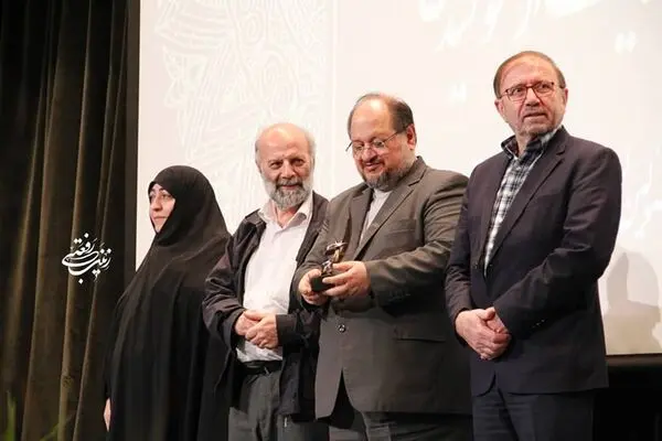 شرکت معدنى و صنعتى گل گهر موفق به دریافت نشان ملى حاتم شد