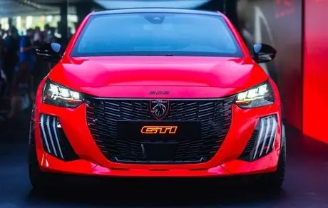 بازگشت افسانه GTi با قلبی برقی؛ نخستین تصاویر پژو E-208 GTi پیش از رونمایی رسمی منتشر شد