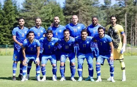 استقلال جای محبی وینگر خارجی می‌گیرد