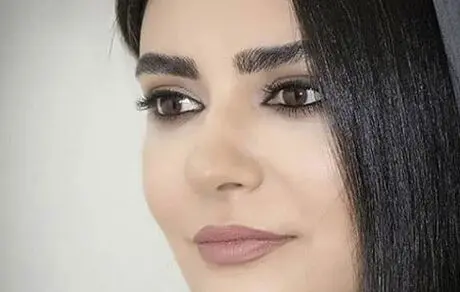 عکس بوسیدن لیندا کیانی در پشت صحنه جنجال ساز شد + عکس