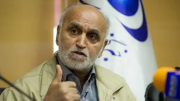 کاظم اولیایی: فقط سپاهان و فولاد مجوز شرکت در مسابقات بین‌ المللی را دارند