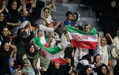 فیفا به حضور زنان در ورزشگاه های ایران امیدوارتر شد 