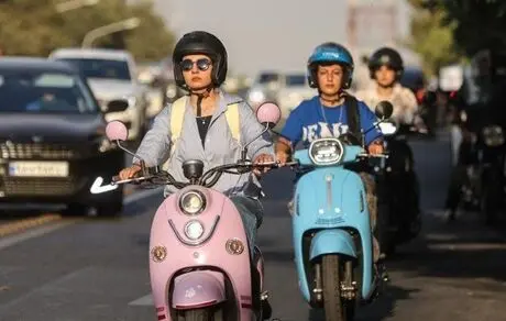 به صدور گواهینامه موتور برای بانوان رای نمی‌دهیم، اولویت نیست