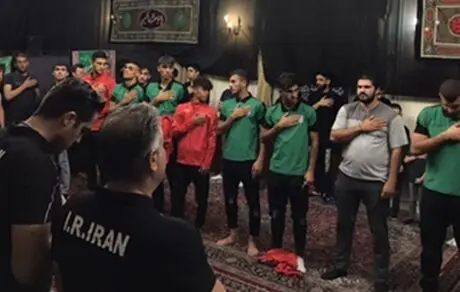 اعضاى تیم امید در مراسم عزادارى سالار شهیدان در تاشکند