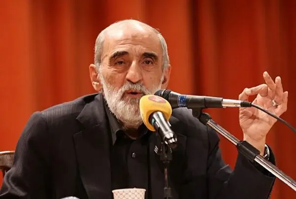 حسین شریعتمداری: شتر سواری دولا دولا نمی‌شود/ کشتی انگلیسی را توقیف کردیم چون کشتی‌مان را توقیف کردند
