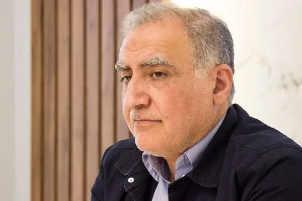 چه تفاوتی بین من و رائفی‌پور وجود دارد که برای من حبس بریدند ولی کسی به او کار ندارد؟ 