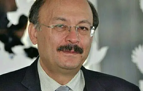 اخراج استاد فلسفه دانشگاه آزاد متوقف شد


 