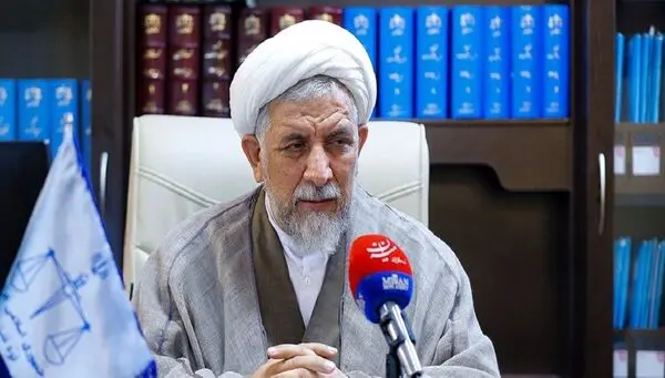 زنان ایران با آوردن فرزند، انقلاب اسلامی را نجات دهند