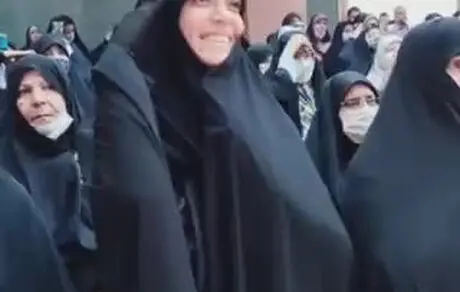 اجرای سلام فرمانده با حضور الهام چرخنده