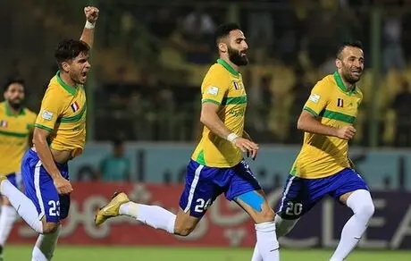 معوقه هفته یازدهم لیگ برتر| نفت آبادان پرسپولیس را قهرمان کرد