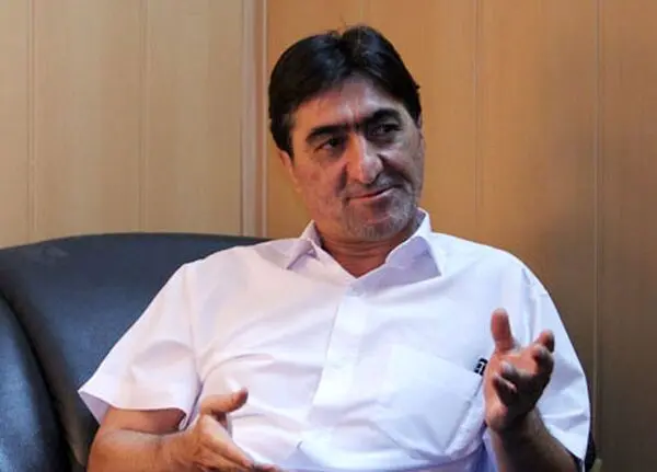 محمدخانی: پرسپولیس از غیبت وحید امیری خیلی ضرر می کند.