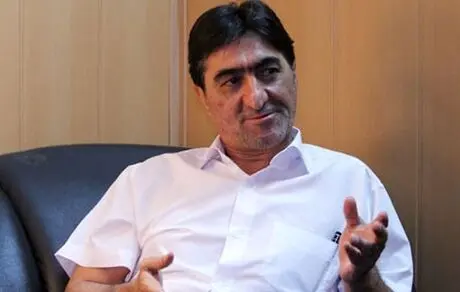 محمدخانی: پرسپولیس از غیبت وحید امیری خیلی ضرر می کند.