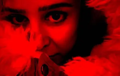 سلفی رنگی الناز حبیبی + عکس