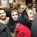 الهام حمیدی و رز رضوی در میان جمعیت + عکس