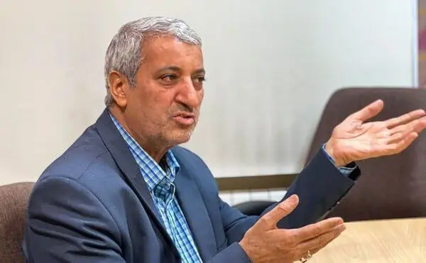 در انتخابات مجلس رقابت بین اصولگرایان است