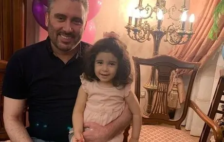 آواز خواندن نیما مسیحا در تولد دخترش