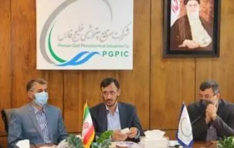 تاکید رییس هیات مدیره گروه صنایع پتروشیمی خلیج فارس بر افزایش همکاری‌های این گروه با بانک تجارت