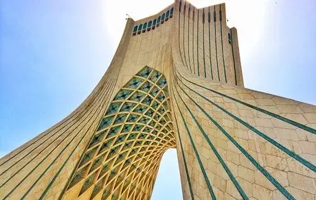 همه چیزهایی که لازم است درباره برج آزادی نماد شهر تهران بدانید