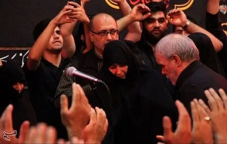 تصویری از جمیله علم الهدی در حسینیه اعظم زنجان