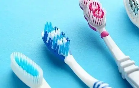 لوازم ضروری برای رعایت بهداشت دهان و دندان در سفر