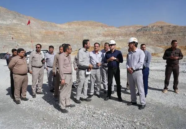 بازدید مدیرعامل شرکت ملی مس از مجتمع مس سرچشمه

