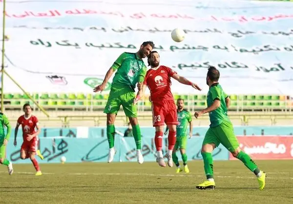 نفت در ثانیه‌های پایانی شکست را به مساوی تبدیل کرد/ تساوی خانگی ذوب‌آهن مقابل تراکتور