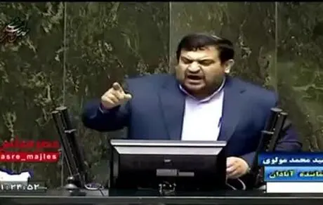 آقای رئیس‌جمهور! به وزیرتان بگویید از اتاقش بیرون بیاید!