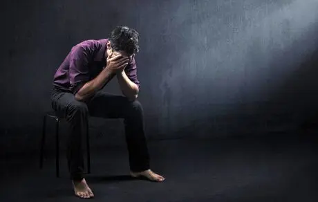 نشانه های افسردگی را بشناسید