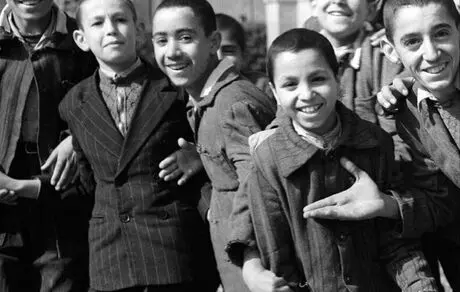 عکس یک مدرسه قبل از انقلاب