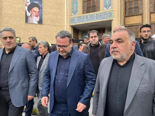 حضور مدیرعامل شرکت صنایع شیر ایران در مراسم شام غریبان شهید آیت آل هاشم
