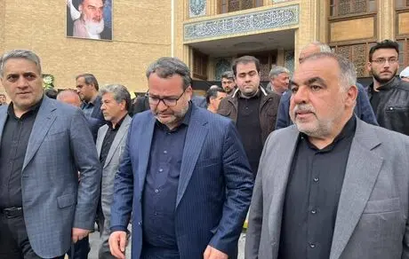 حضور مدیرعامل شرکت صنایع شیر ایران در مراسم شام غریبان شهید آیت آل هاشم