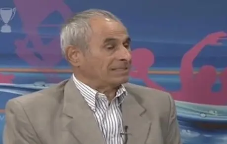 جواد محتشمیان: به جای درست کردن چشم و ابرویش را کور نکنیم