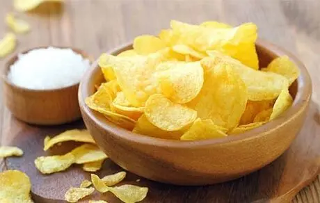 کم شدن بینایی در اثر خوردن بیش از اندازه چیپس