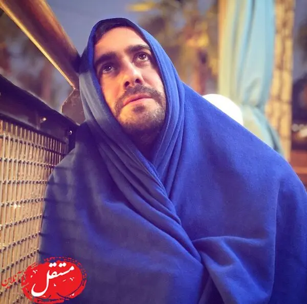 پوشش جالب بازیگر هیولا در سرمای زمستان + عکس