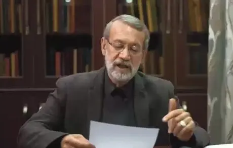 علی لاریجانی: گفتارها و رفتارهای نامعقولِ برخی مسئولان به اسلام آسیب می‌زند