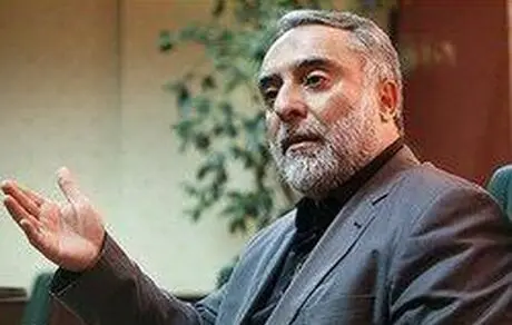 اصلاح‌طلبان از هر چیزی که منجر به تضعیف نظام شود استقبال می کنند
