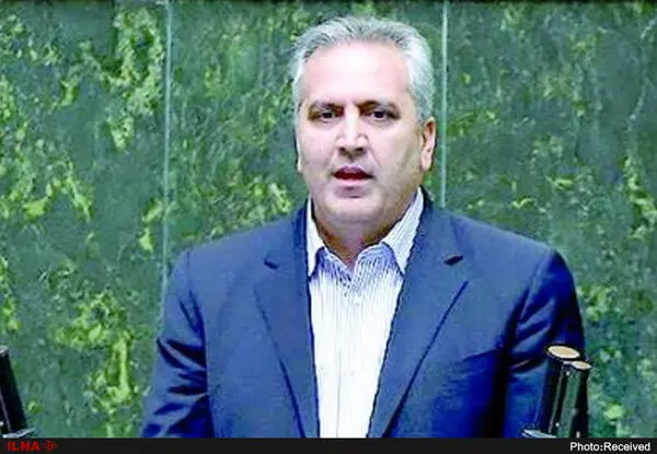 مردم خودشان انتخاب می‌کنند که از رسانه‌های داخلی استفاده کنند یا خارجی