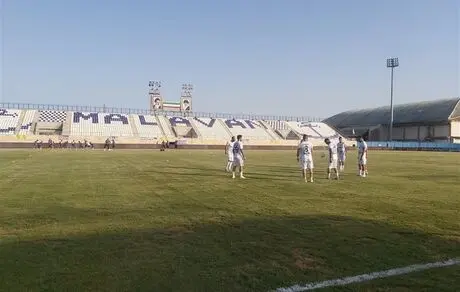  درخواست باشگاه ملوان از فدراسیون برای حضور بانوان در ورزشگاه 