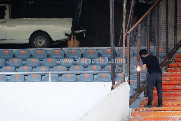 جایگاه بانوان در ورزشگاه حفاظ کشی شد +عکس