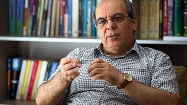 
عباس عبدی: دولت با این وضعیت می‌افتد؛ احتیاجی نیست کسی دولت را براندازد / اگر جهانگیری در دولت کارایی ندارد؛ بگوید کار نمی‌کنم / عارف در ۹۲، خودش آمد و کاندیدا شد؛ اصلاح طلبان به او نگفته بودند نامزد شود / تیم انتخابات قالیباف بسیار ناتوان است؛ در ۹۲ نم