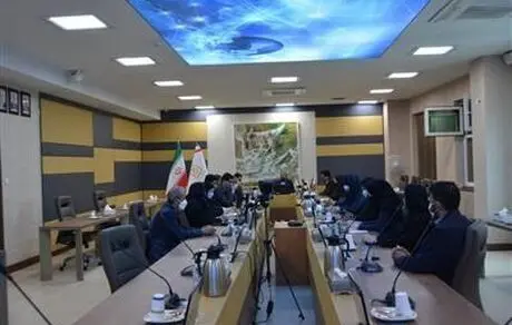 روابط عمومی حرفه ای نیازمند طراحی الگوی اطلاع یابی و اطلاع رسانی
 از تمامی ذینفعان و فعالیت های یک سازمان است 