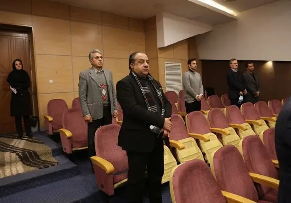 مهدی: برنامه‌ لیگ برتر مثل تورهای لحظه آخری شده است/ مبلمان خانه ما از VIP ورزشگاه آزادی بهتر است!