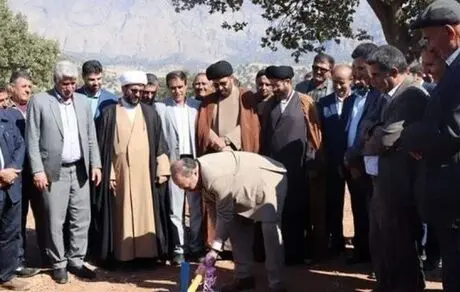 کلنگ‌زنی احداث طرح خردایش بوکسیت مندون سرفاریاب چرام